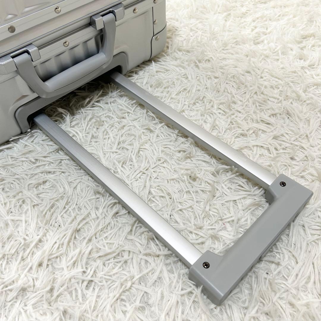 美品✨メルセデスベンツ 65L オリジナルアルミスーツケース キャリーケース