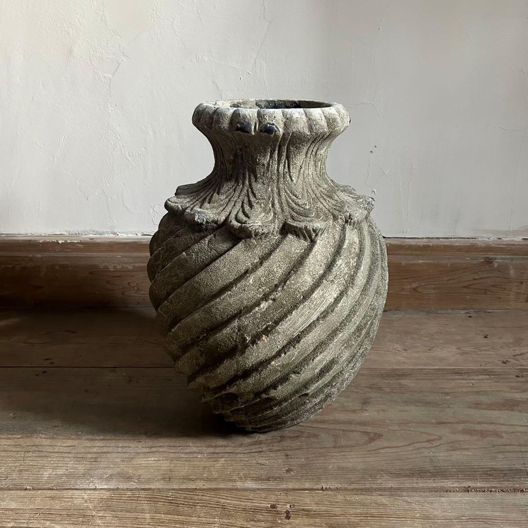 フランスアンティーク 花器 鉢植え 大型ストーンポット 螺旋模様　高さ47.5