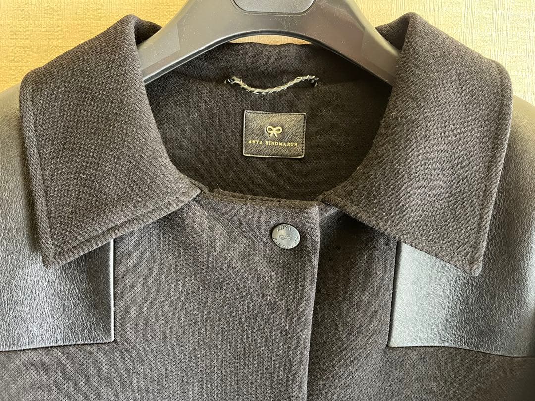 アニヤハインドマーチ　ブラック コート