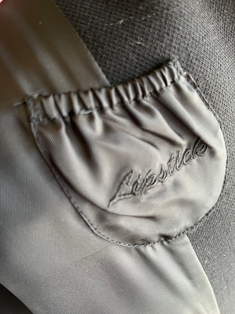 アニヤハインドマーチ　ブラック コート