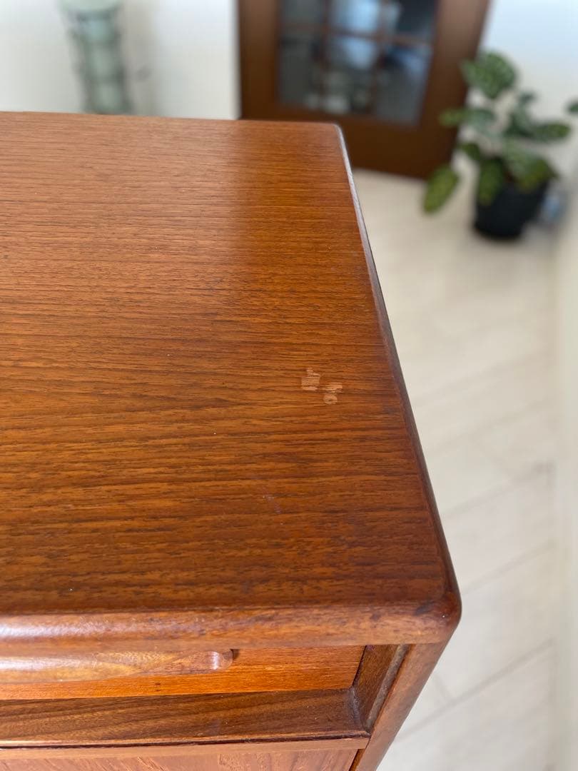 ● ピッツァ　G-PLAN Fresco脚付きサイドボード