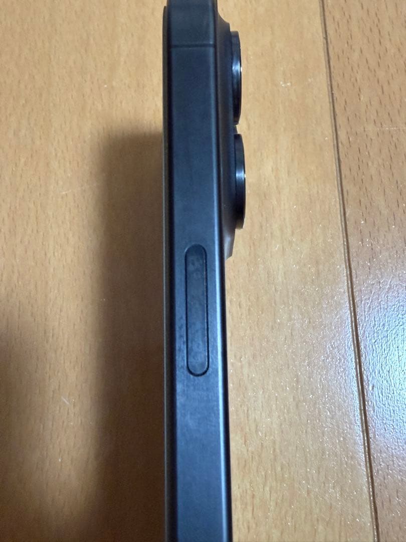 Apple iPhone 15 Pro ブラックチタニウム　128G