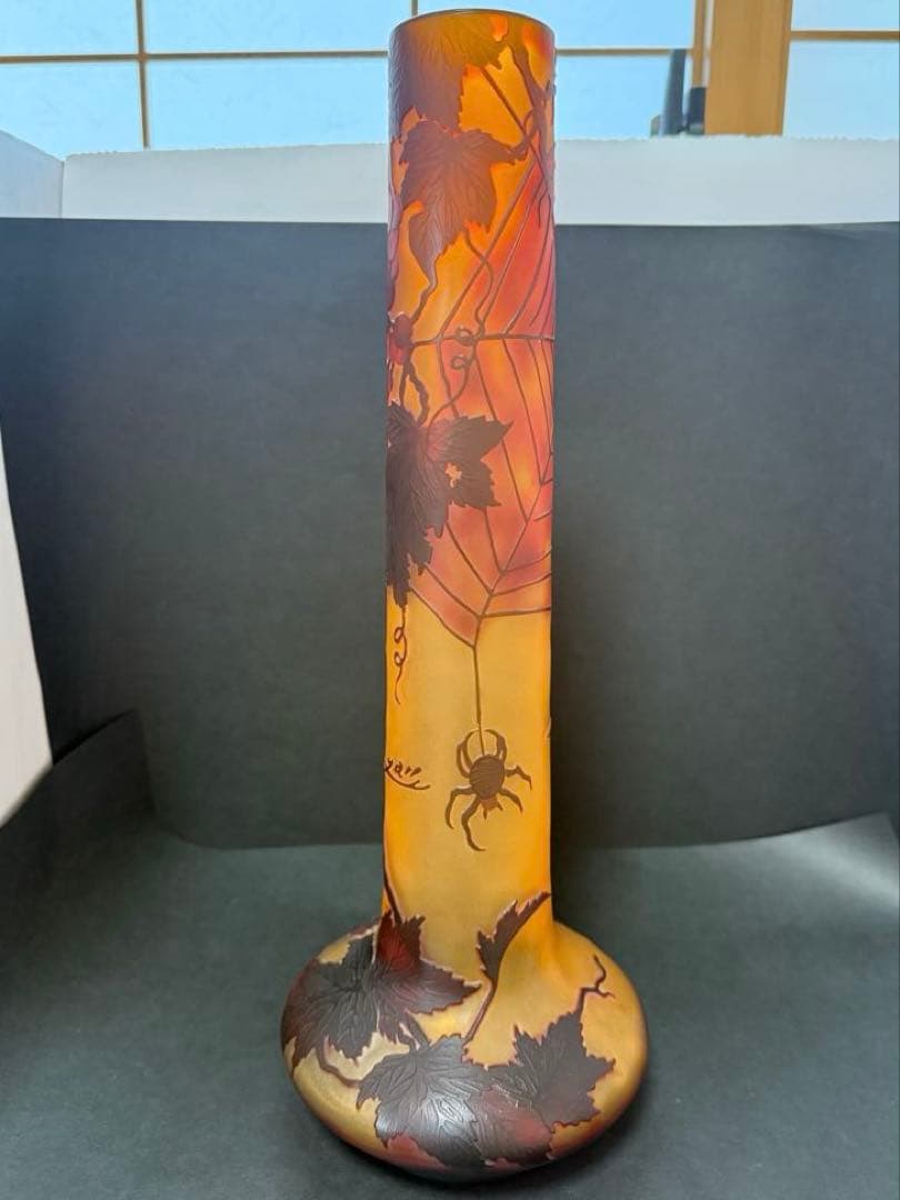 エミール・ガレ　風　ガラス製大型花瓶 高さ40cm 蜘蛛の巣のデザイン