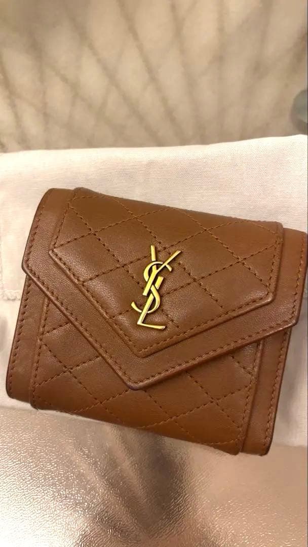 YSL ブラウンレザー キルティング三つ折り財布