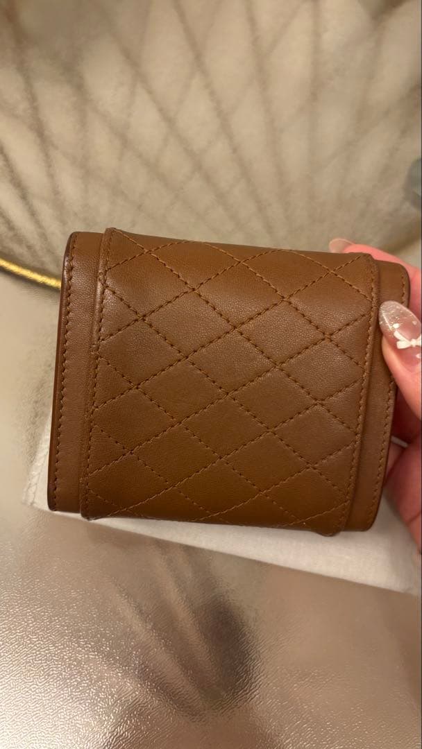 YSL ブラウンレザー キルティング三つ折り財布