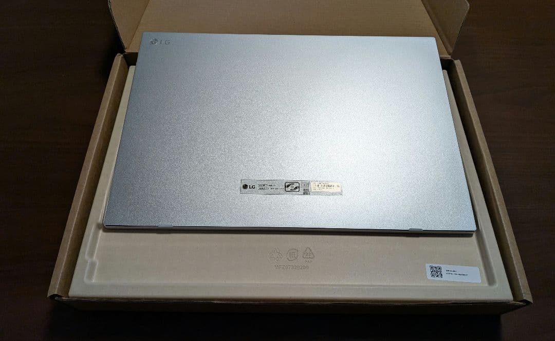 LG gram-view 16MR70 モバイルモニター