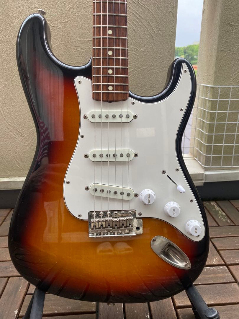 ギター FERNANDES The Revival, R S T Series.