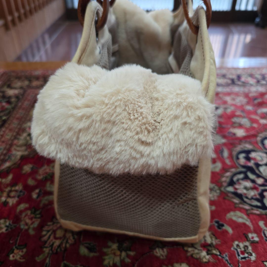 LA発ファー付きペットキャリーバッグ ファーは取り外し可能