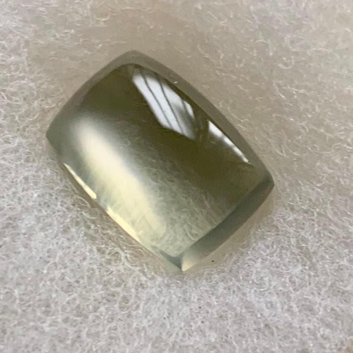 インド最高峰！高品質グリーンムーンストーン【18.5ct】