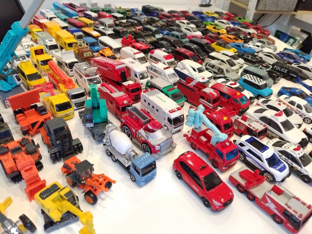 トミカなど【１５４品】まとめ売り