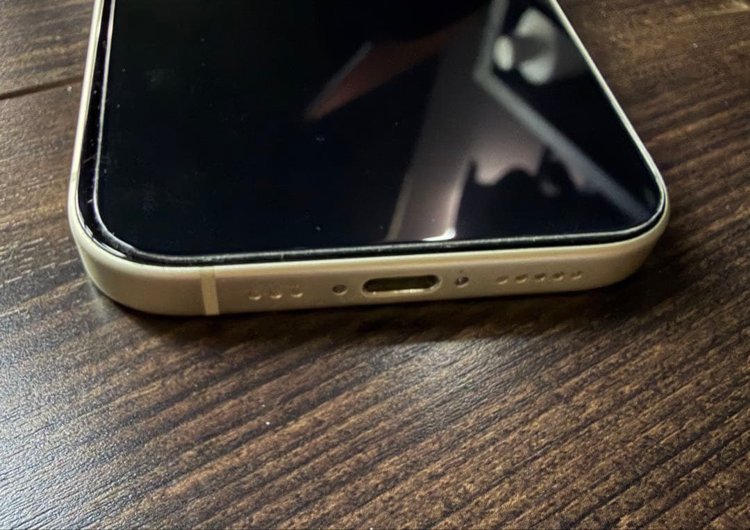 【Apple】iPhone 15 イエロー 256GB本体