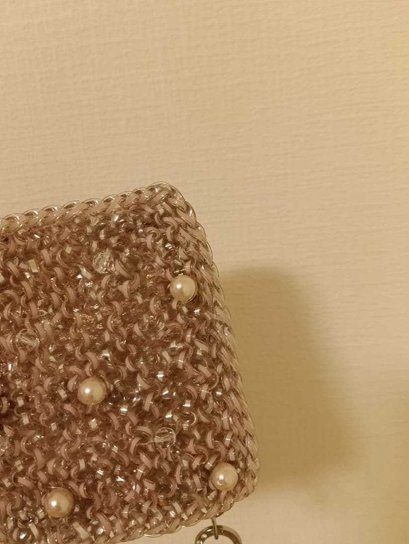 美品　アンテプリマ　二つ折り財布　コンパクト　パール　ピンク