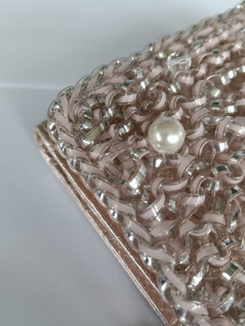 美品　アンテプリマ　二つ折り財布　コンパクト　パール　ピンク