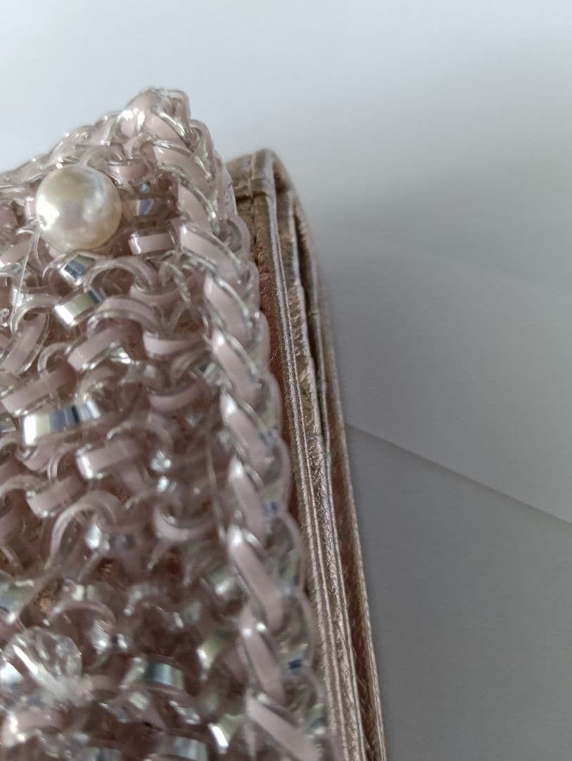 美品　アンテプリマ　二つ折り財布　コンパクト　パール　ピンク