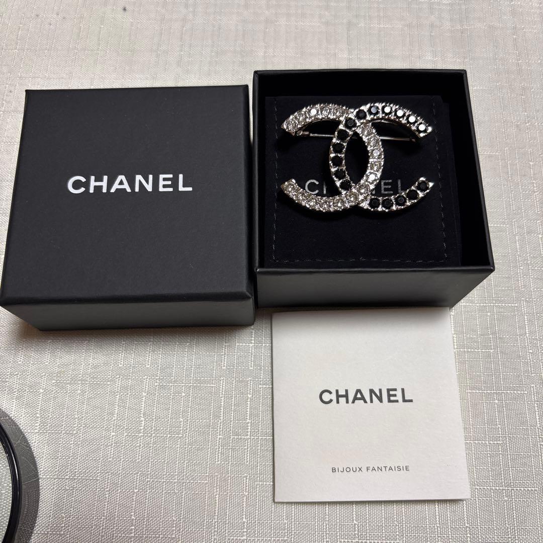 CHANELシャネル ブローチ ココマーク ラインストーン シルバー