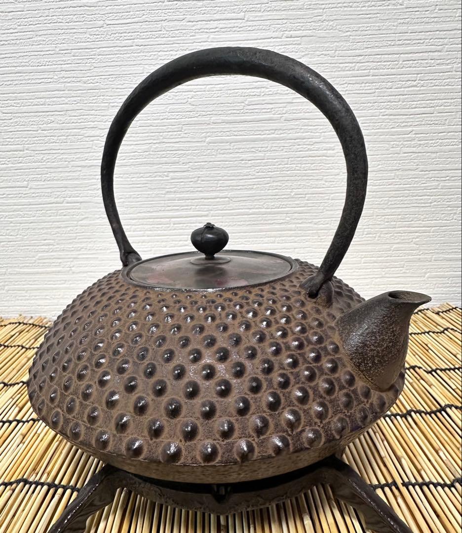 ほぼ未使用品　菊池保寿堂　菊池 正直造 斑紫銅蓋姥口中アラレ　南部鉄瓶　南部鉄器