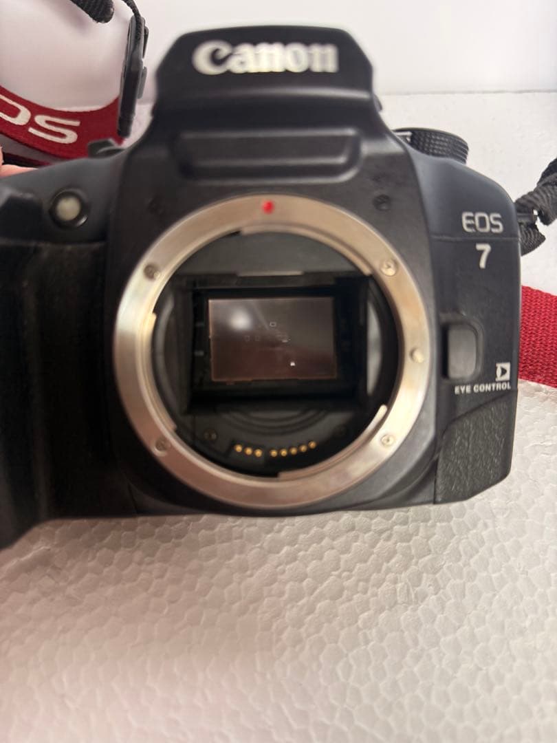 Canon一眼レフ　EOS7　フィルムカメラ　レンズ28-105　セット