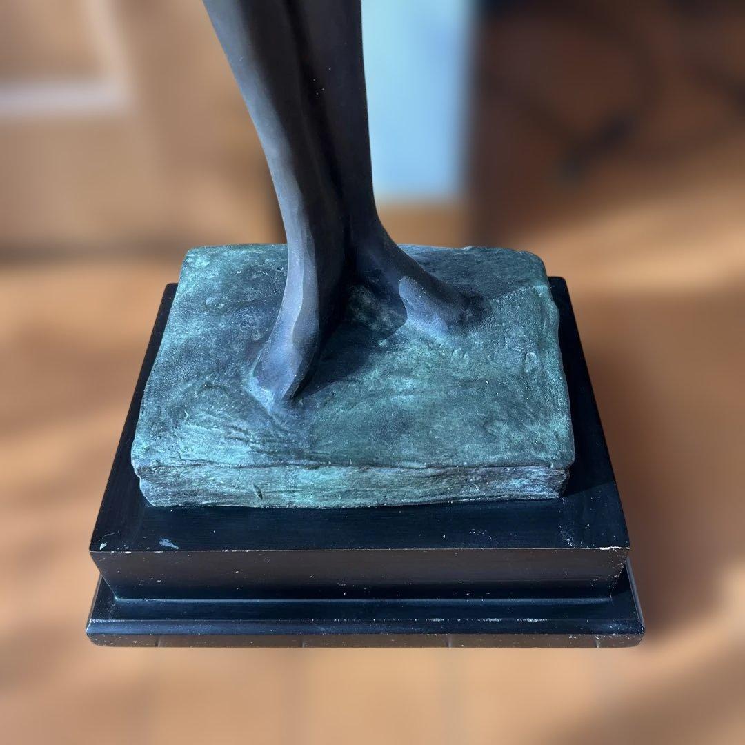 ブロンズ製女性像 バイオリンを持つ女　銅像　 彫刻　高さ1.17m