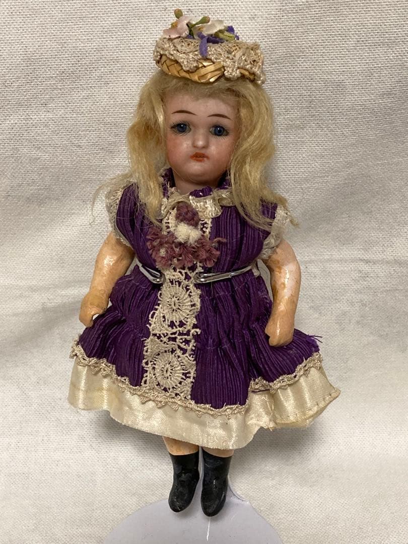 ドイツアンティーク　ミニョネット