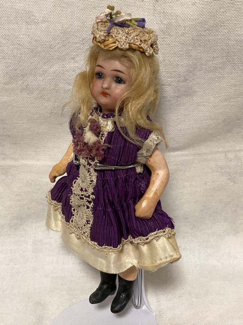 ドイツアンティーク　ミニョネット