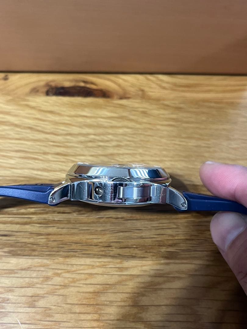 パネライ PANERAI LUMINOR GMT PAM01088