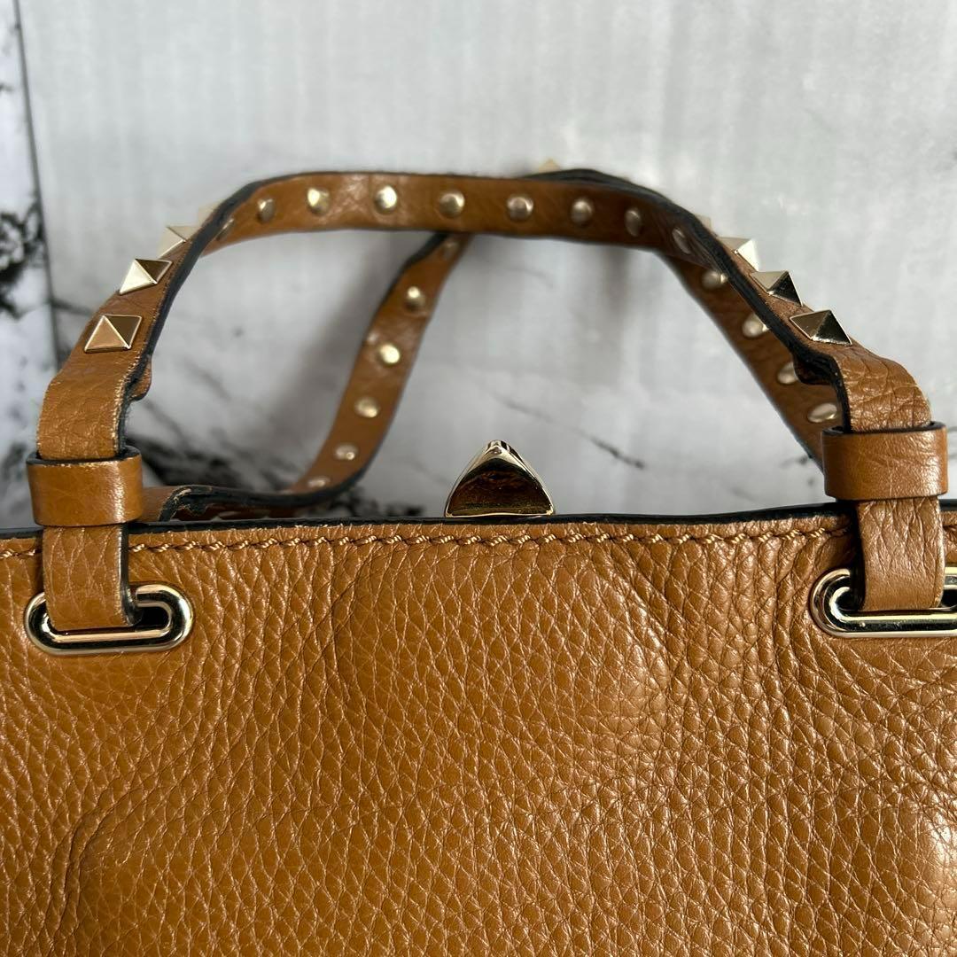 ヴァレンティノガラヴァーニ　ハンドバッグ　ロックスタッズ　ブラウン