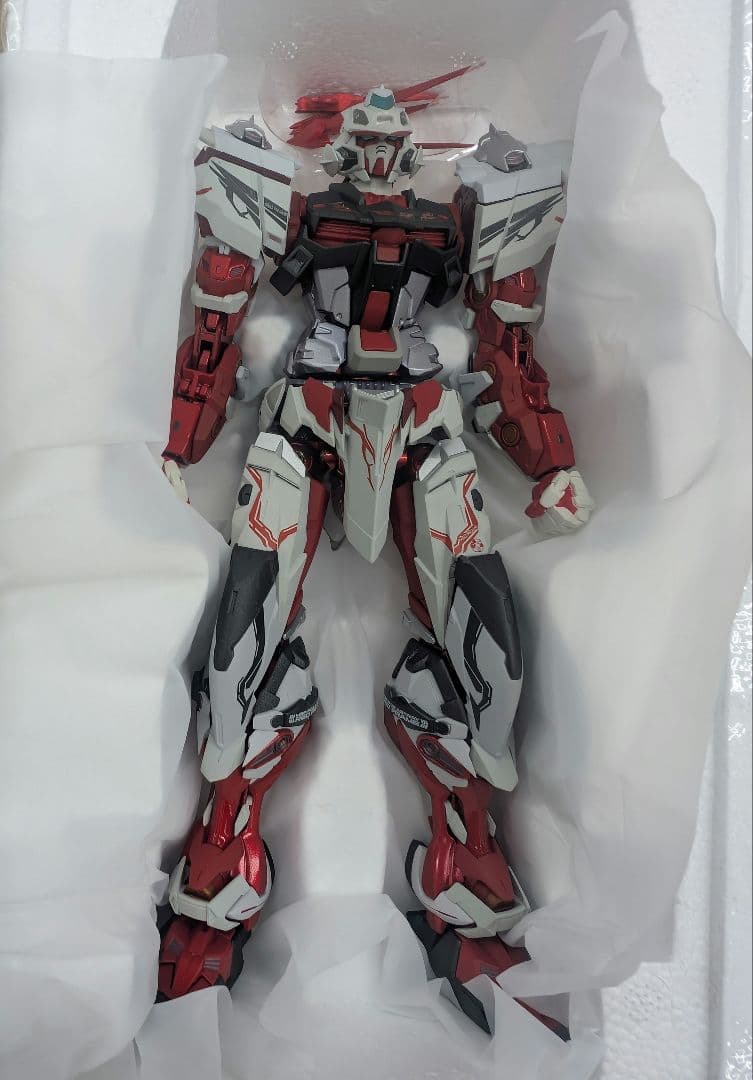 メタルビルド。ガンダムアストレイレッドドラゴニクス。