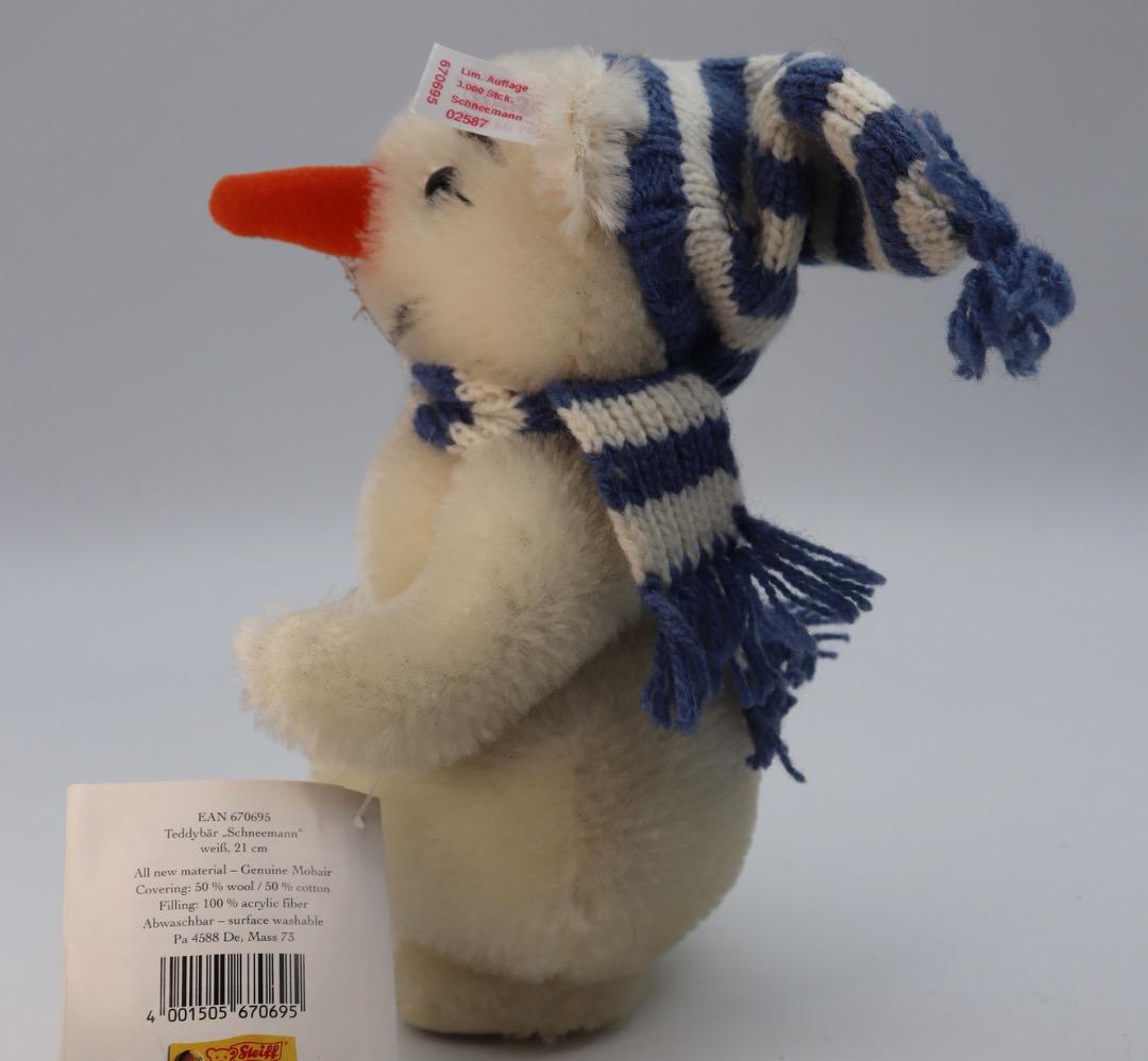 MAN 2001年 STEIFF ほうきを持ったスノウマン 21cm