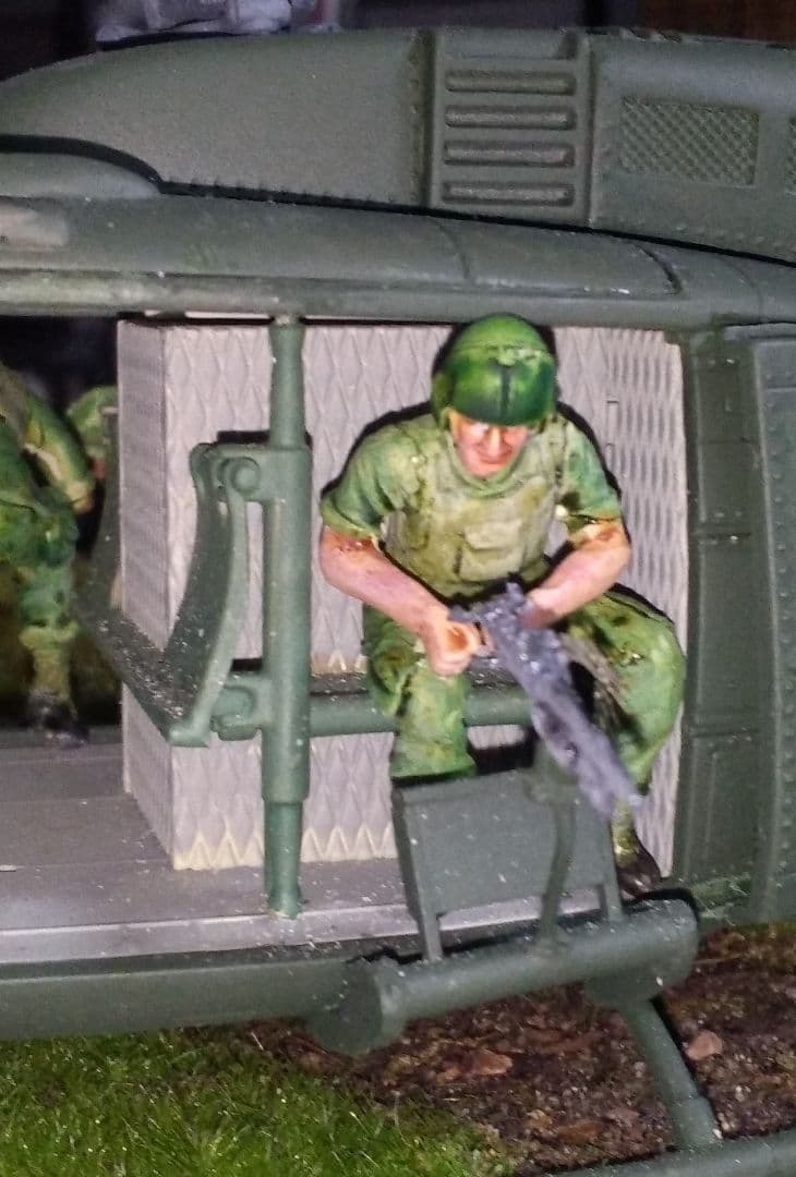 UH-1 ヘリコプター 1/35スケール 模型 ベトナム戦争