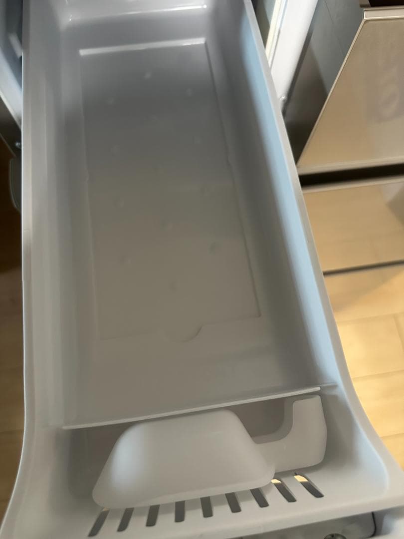 Y*y様 2022年製Panasonic冷蔵庫450L NR-E458PX-N左