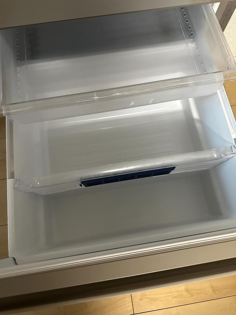 Y*y様 2022年製Panasonic冷蔵庫450L NR-E458PX-N左