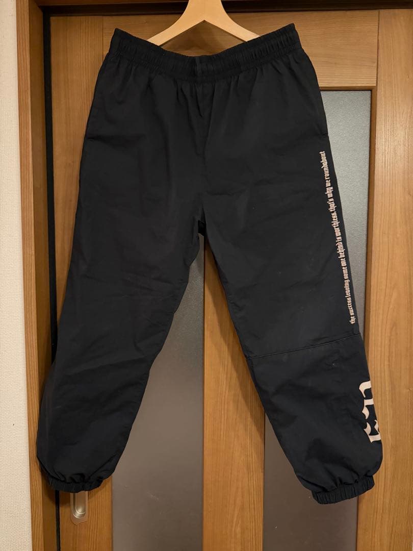 レフラー leflahフード付きプルオーバー＆パンツセットアップ 621