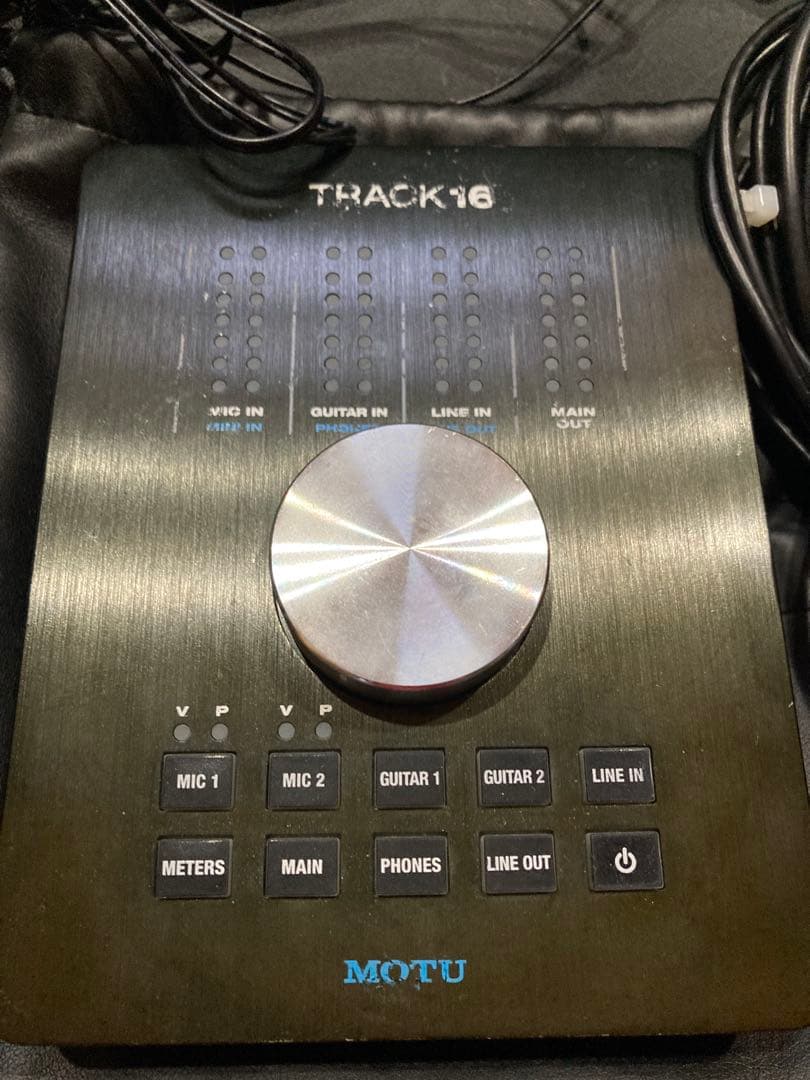 p*c様 MOTU TRACK16 オーディオインターフェイス