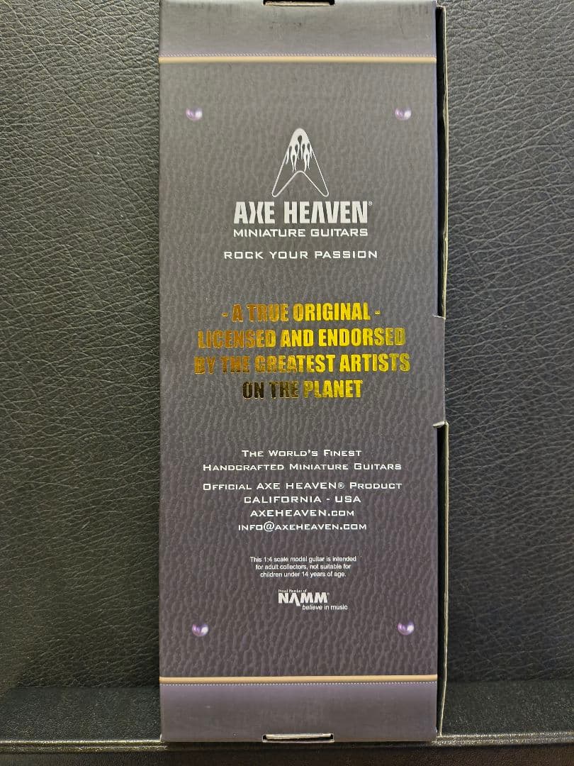 AXE HEAVEN ミック・マーズ　ミニギターフィギュア