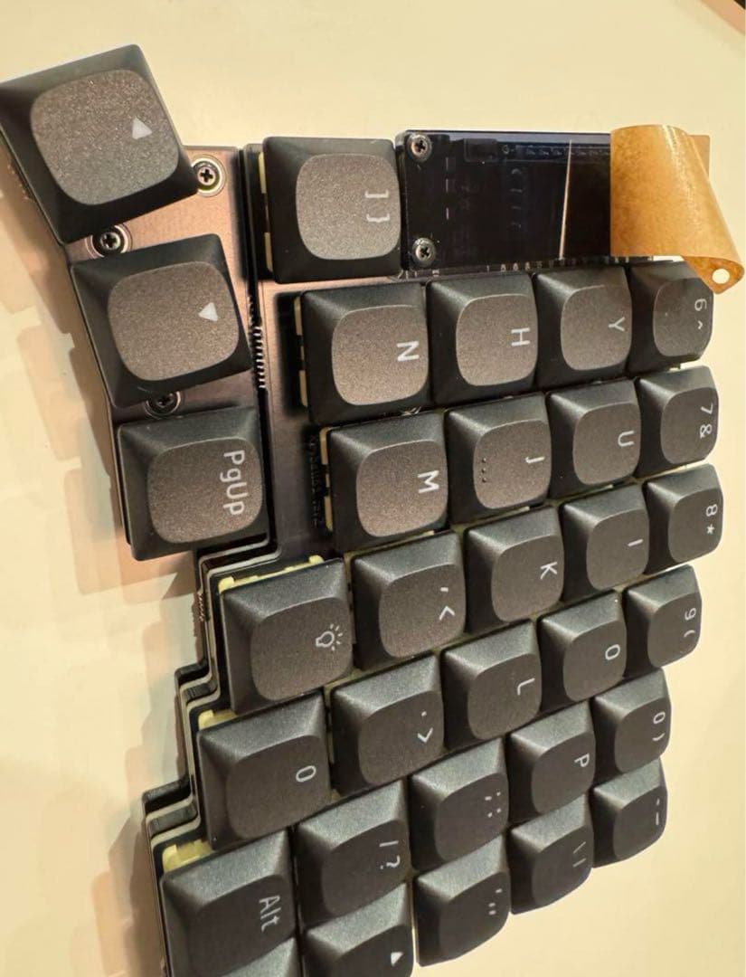 【新品】keyball61 完成品　XVX ロープロファイル仕様