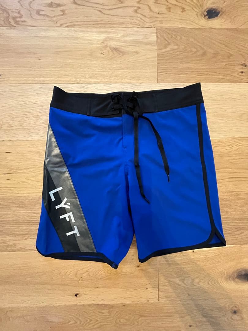 LYFT リフト サーフパンツ ステージショーツ Sサイズ 青