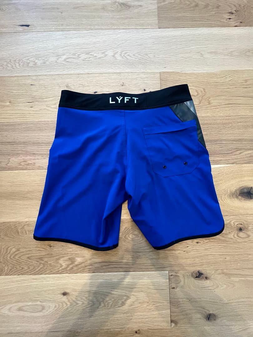 LYFT リフト サーフパンツ ステージショーツ Sサイズ 青