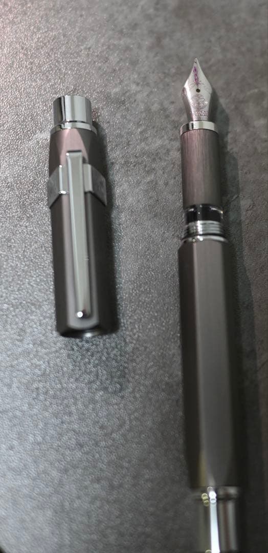 TWSBI PRECISION（プレジション）　ツイスビー　万年筆　Fニブ