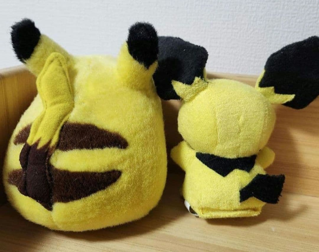 激レア 初期 TOMY　クリスマス ピカチュウ ピチュー　 赤リボンベル付き