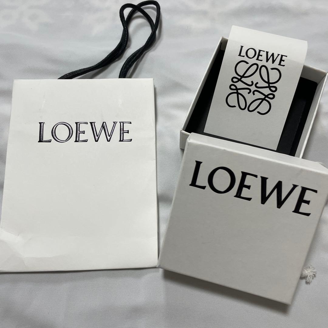 【美品】LOEWE ゴールド リボンモチーフ ブローチ
