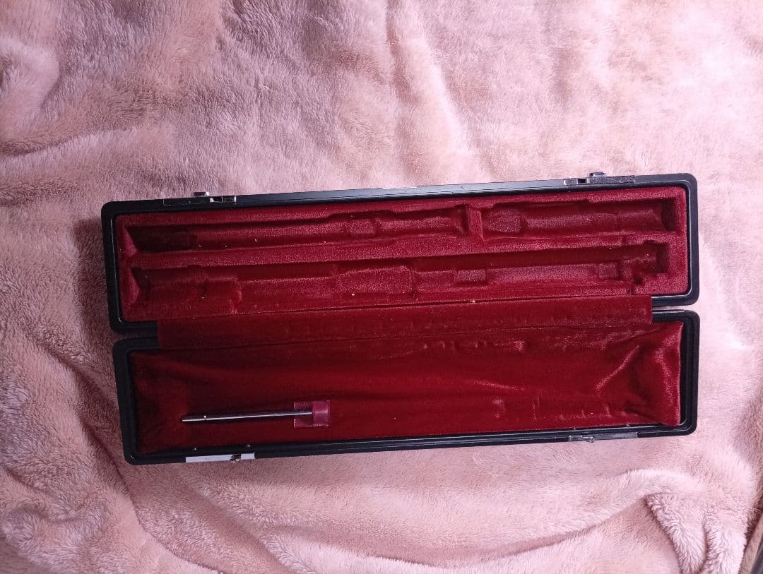 ヤマハ フルート YFL211 本体 ケース付き　Eメカ搭載