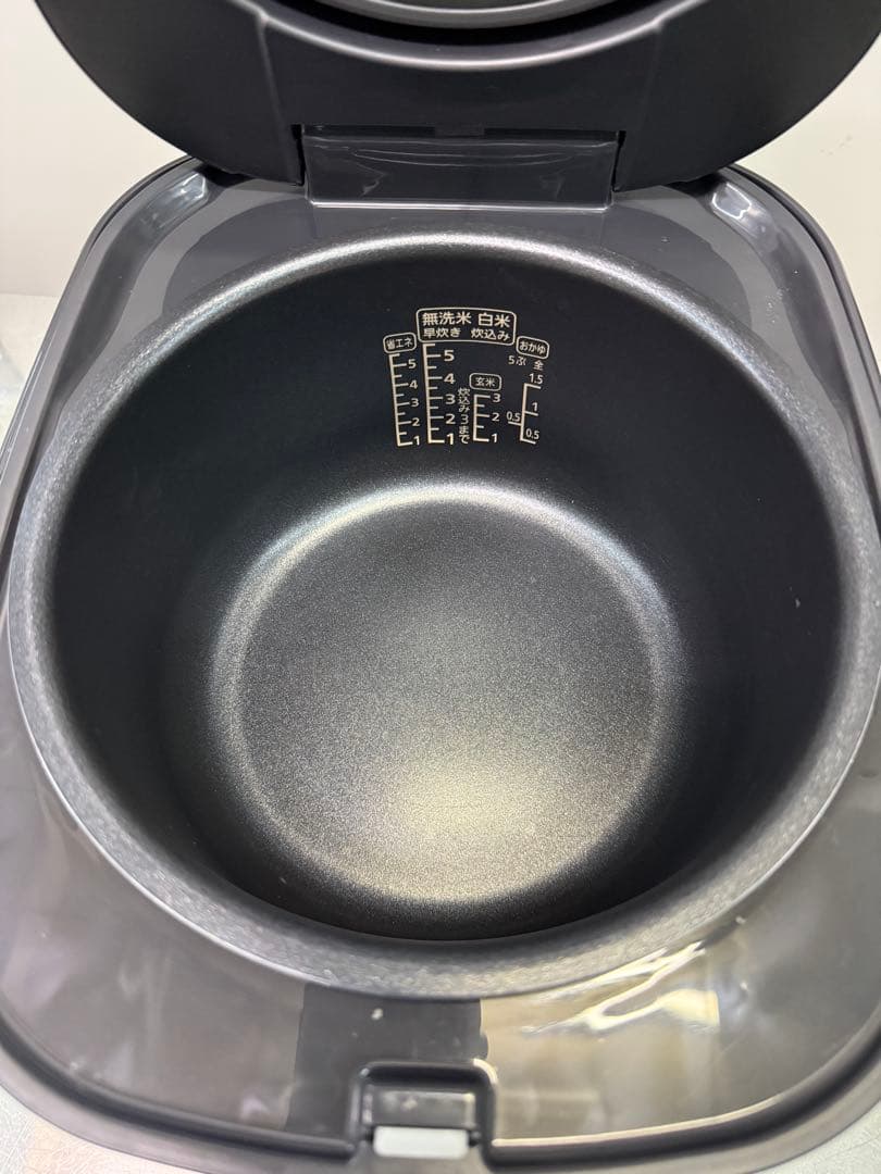 【高年式】2023年式 5.5合 アイリスオーヤマ 炊飯器 RC-MEA50