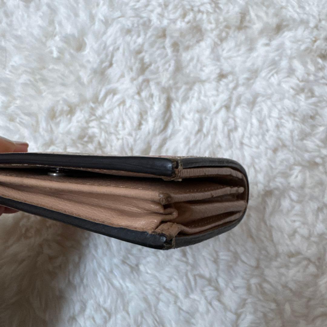 GUCCI 花柄 二つ折り財布 ベージュ