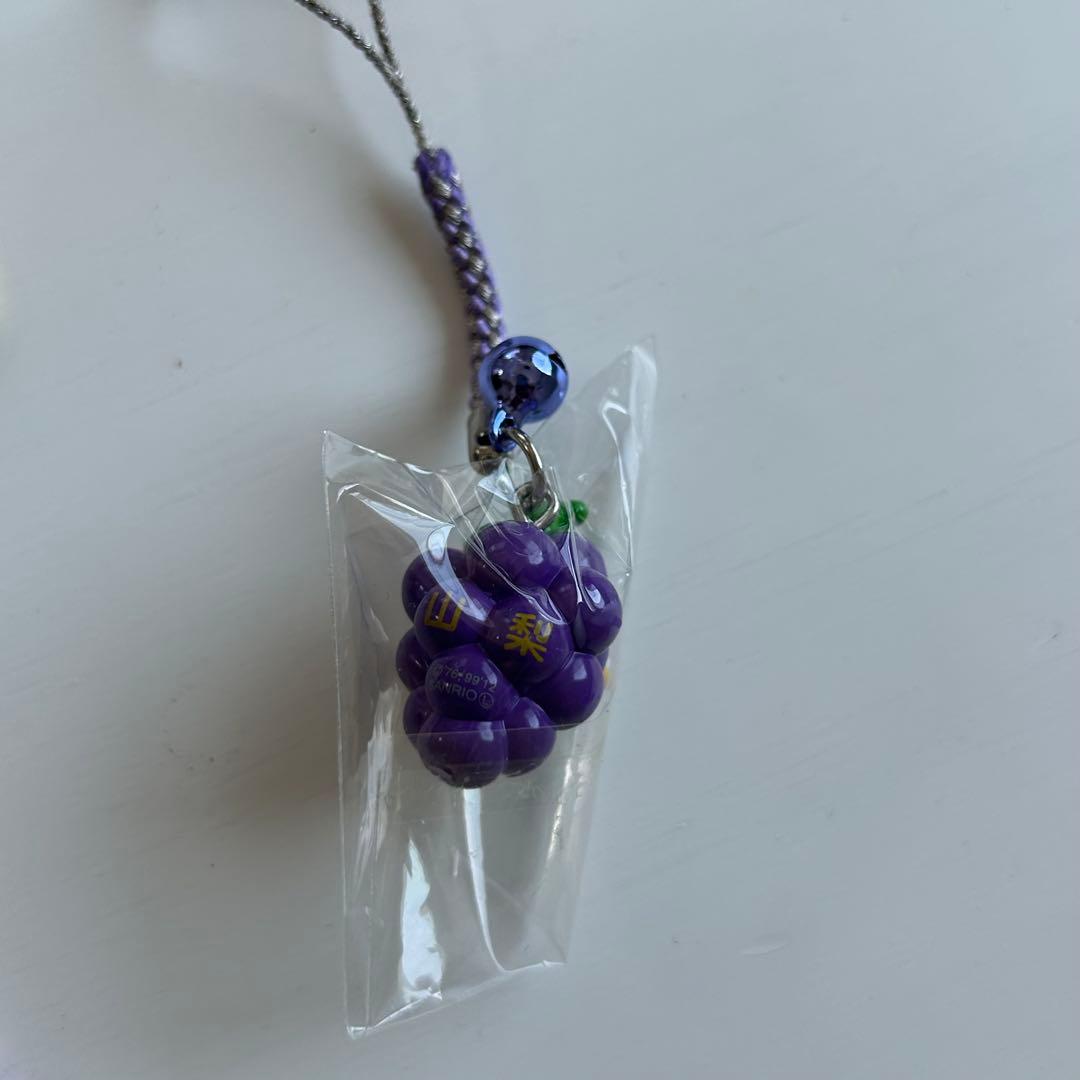 ご当地キティ　ハローキティ ストラップ　山梨限定　巨峰　もも　レア　三兄弟