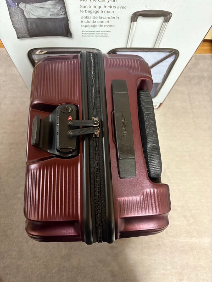 サムソナイト　キャリーケース