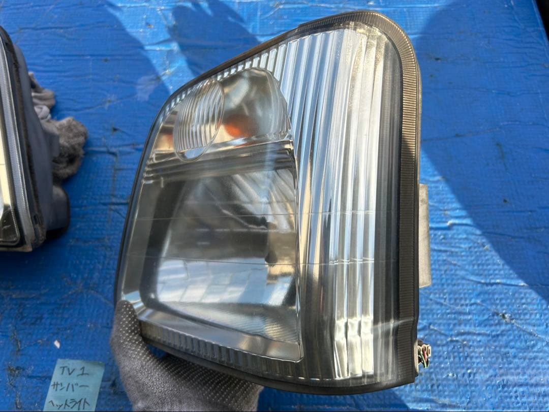 スバル　サンバー　TV1 ヘッドライト左右セット