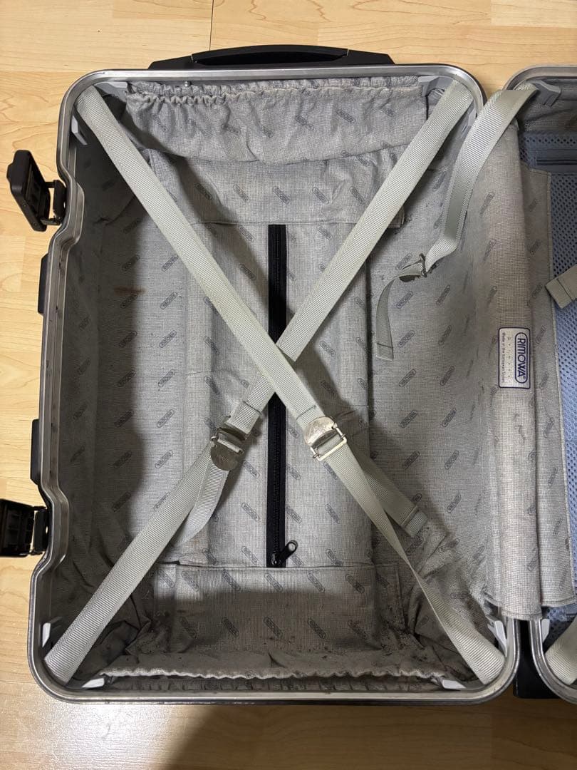 リモワキャリーケース【ブラック】