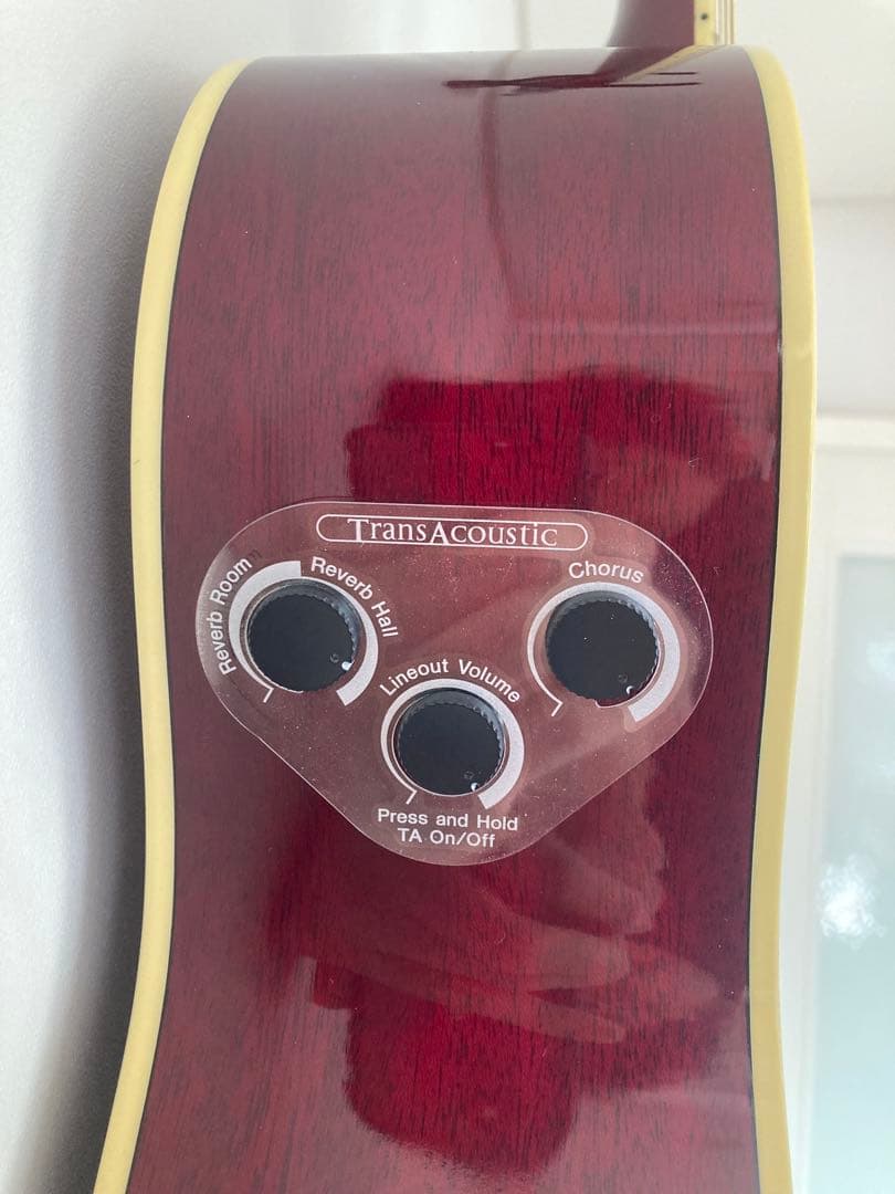 FS−TA ￼ヤマハ　トランスアコースティックギター　エレアコ