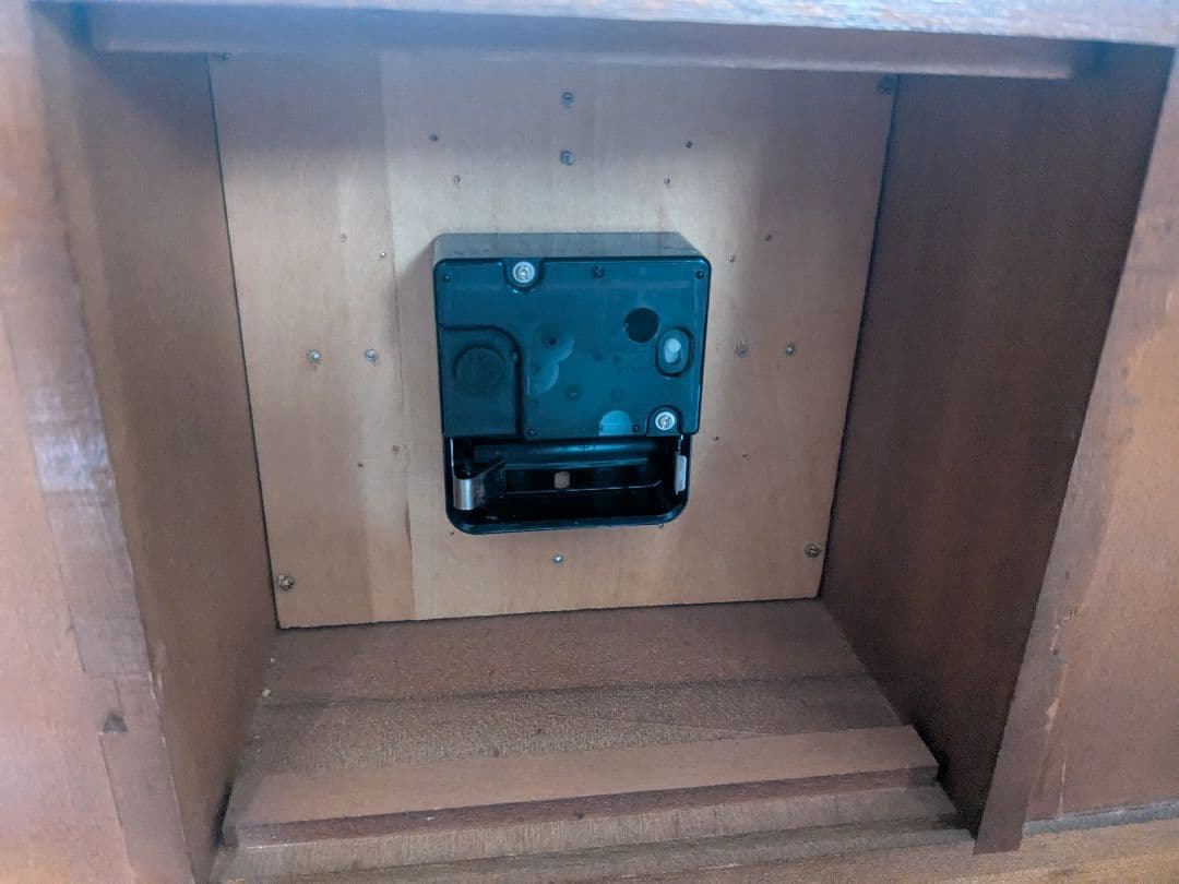 レトロ　天然木製置き物　時計.小引き出し付き