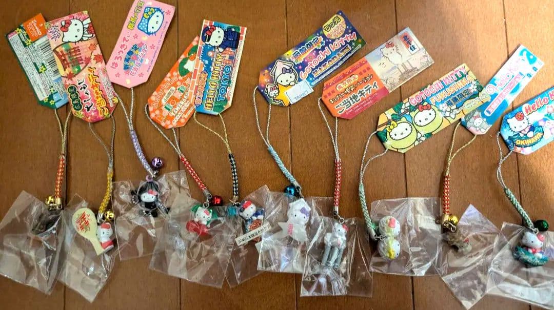 ご当地キティ根付 まとめ売り ハローキティ